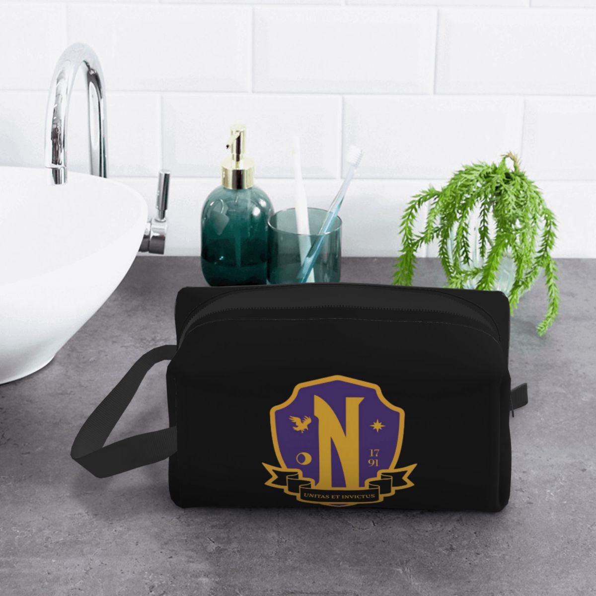 Nevermore Academy Crest (clean - Beauty Makeup Academy ulasan dan harga
